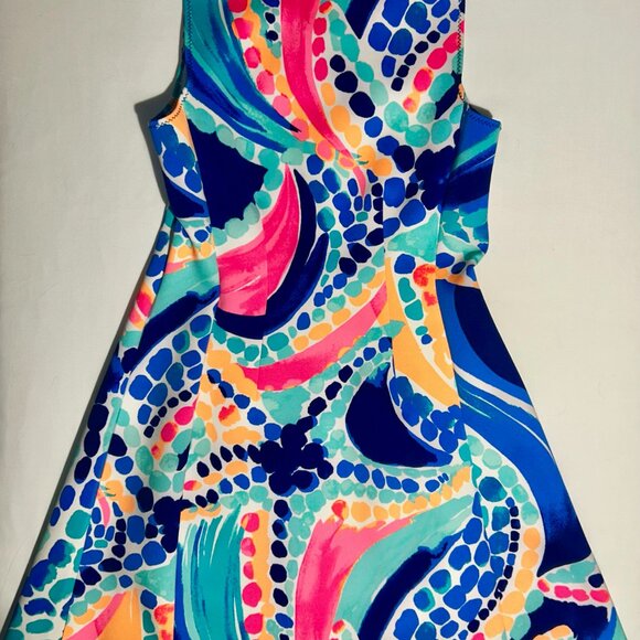 Like New Lilly Pulitzer Scuba Dress - Picture 3 of 4